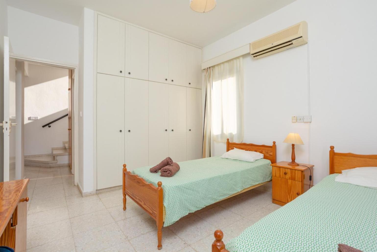 Villa Charoula Pente Paphos Esterno foto