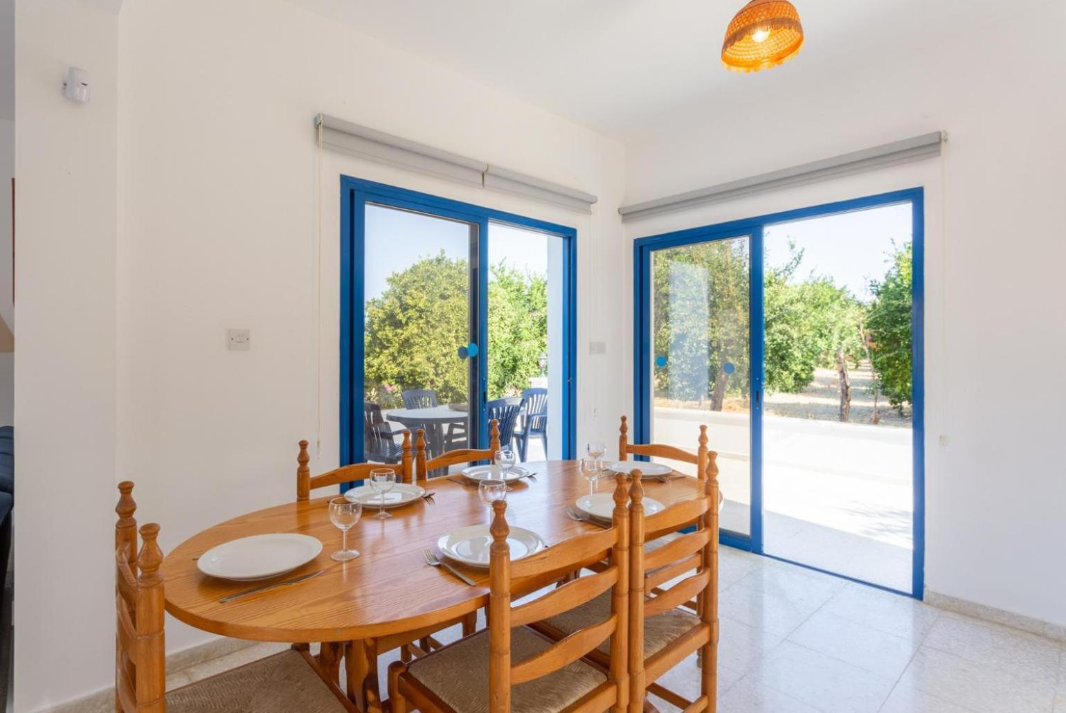 Villa Charoula Pente Paphos Esterno foto