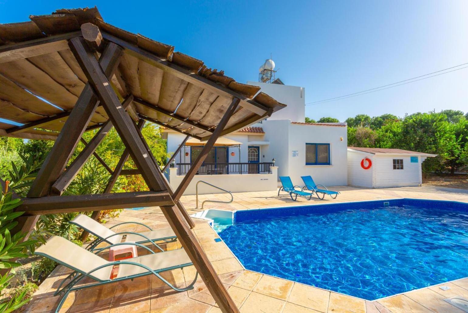 Villa Charoula Pente Paphos Esterno foto